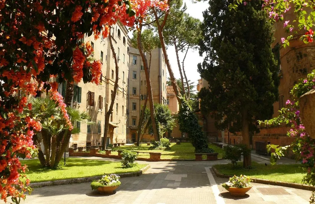 Dimora Del Papa Rome Apartments-1